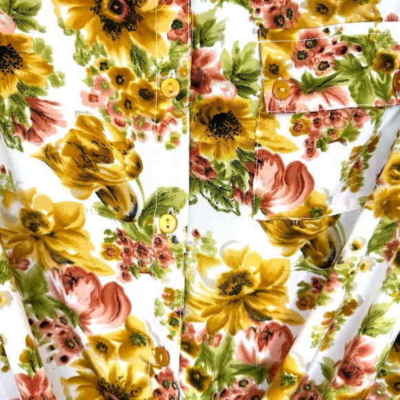 EUC WOMEN’S BUTTON DOWN BLOUSE - Picture 7 of 9